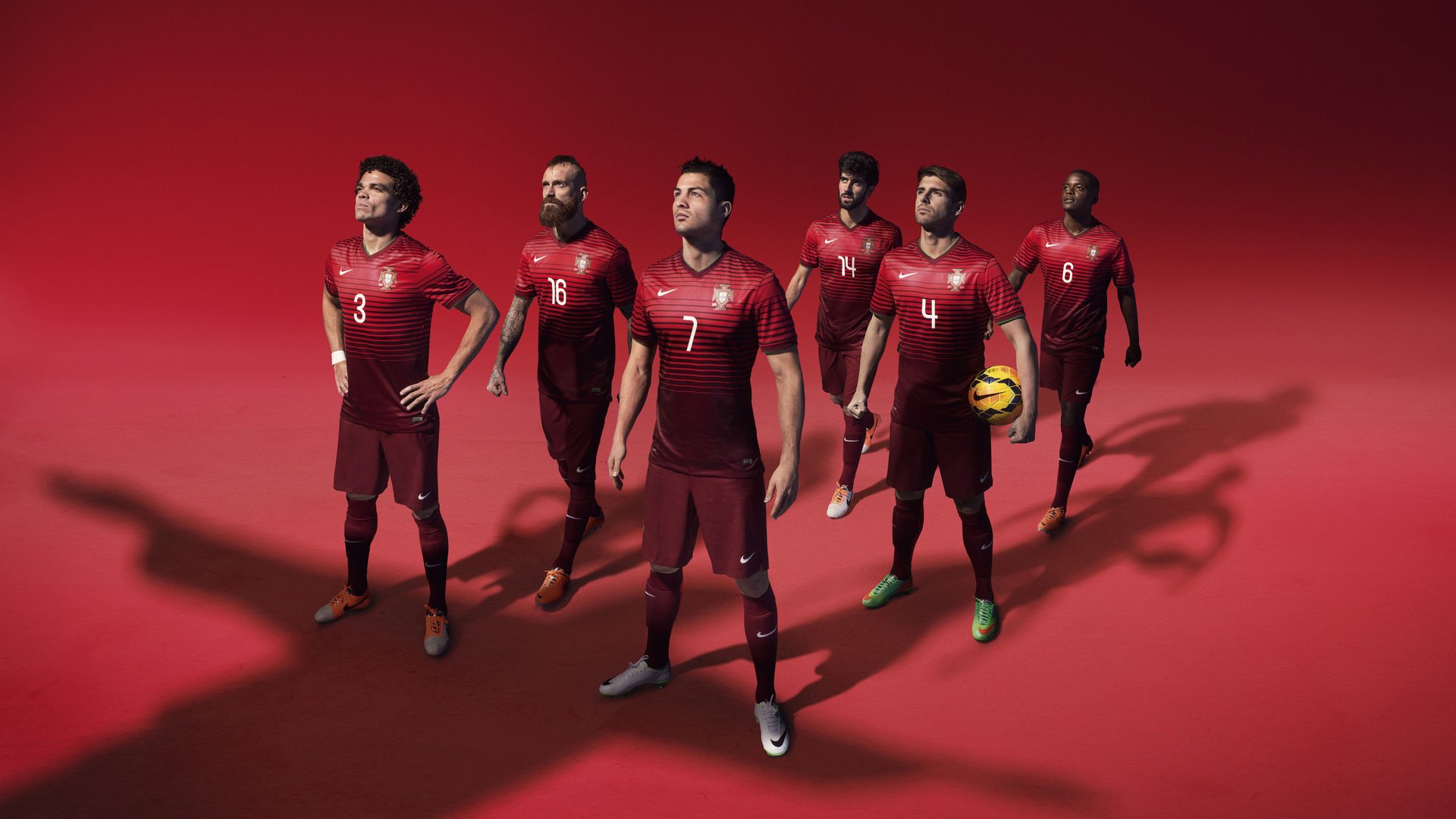 “小牛队战术创新，打出令人惊叹的比赛表现”，小牛队人员