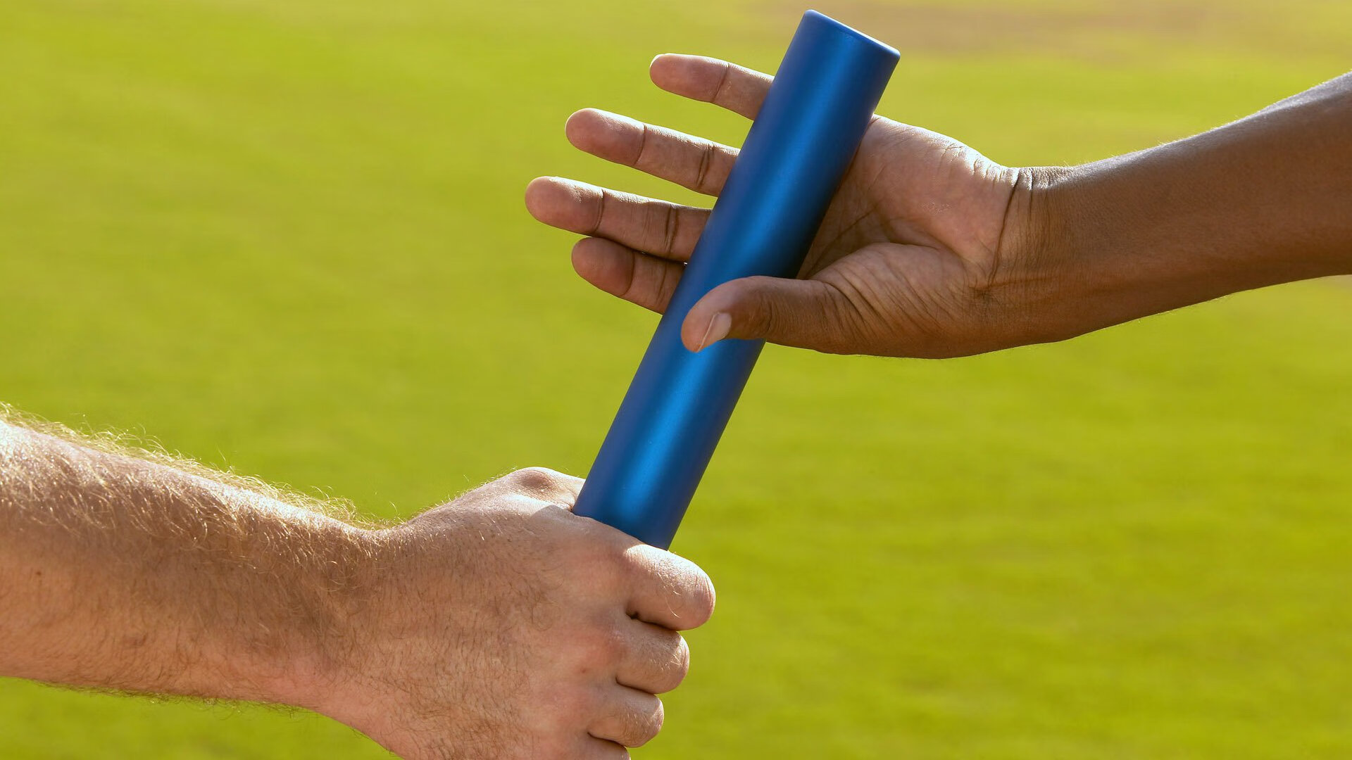 “足球赛事直播门店正式启用，现场氛围浓厚”，足球直播哪家好