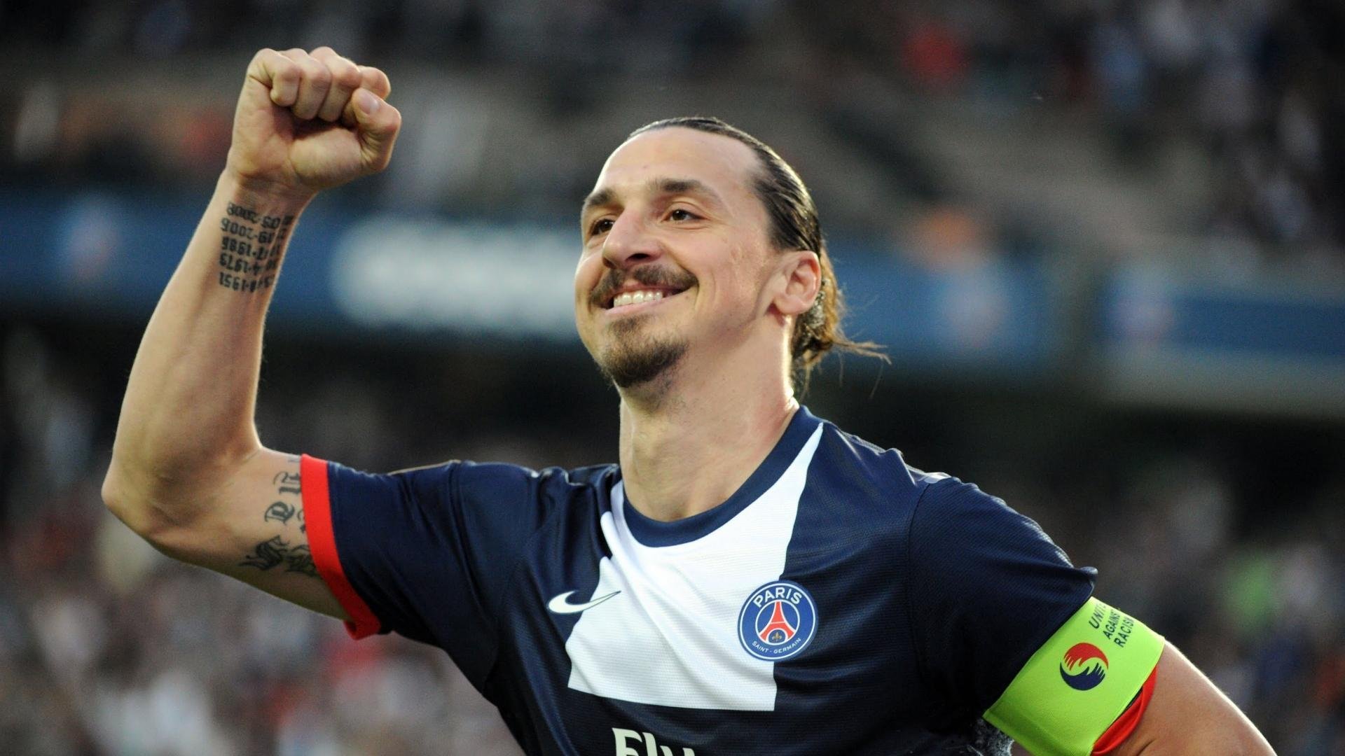 奥格斯堡赢得保级之战，士气大增，奥格斯堡队