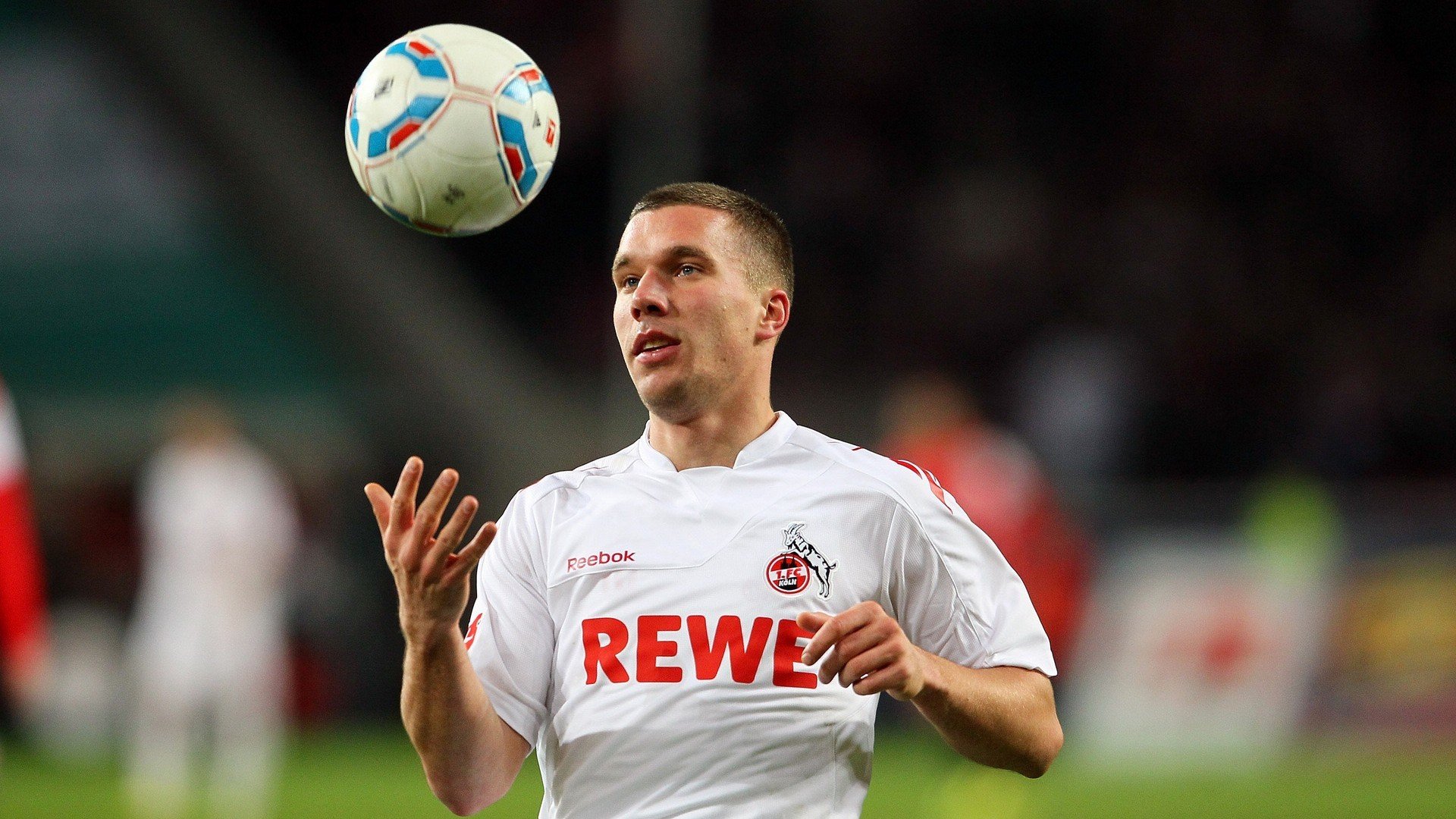 比利亚雷亚尔主场战平，暂居中游，比利亚雷亚尔现主帅是谁